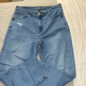 American Eagle Mom Jeans
